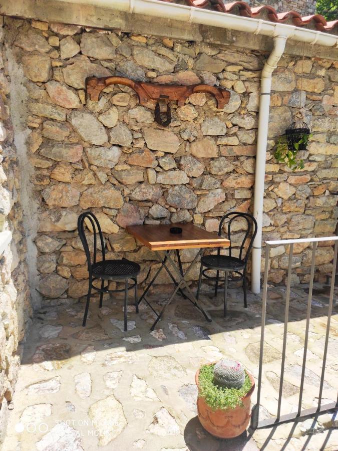 Bruguera Hostal Moline מראה חיצוני תמונה