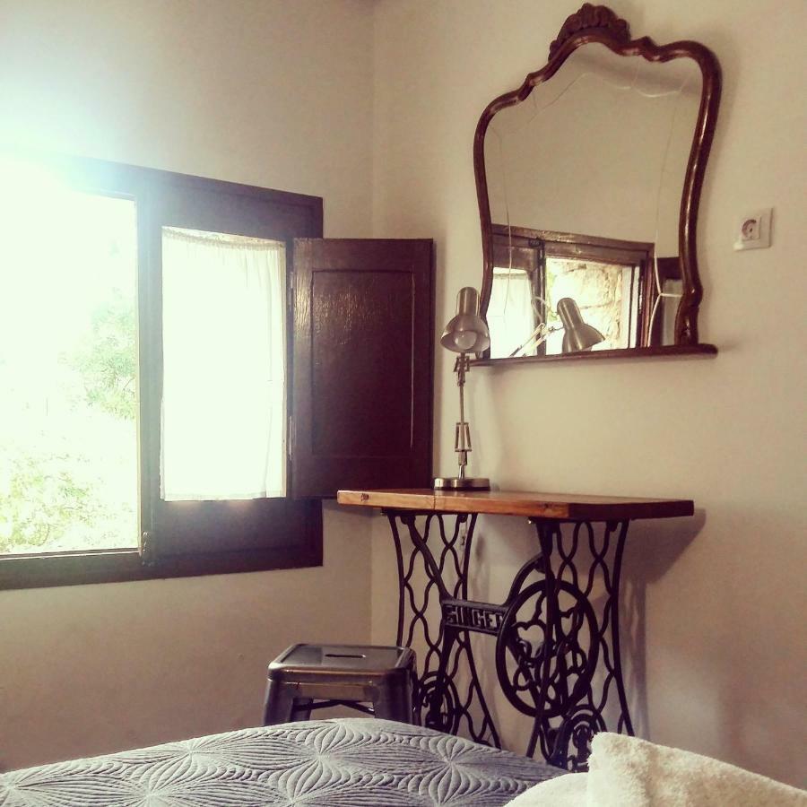 Bruguera Hostal Moline מראה חיצוני תמונה